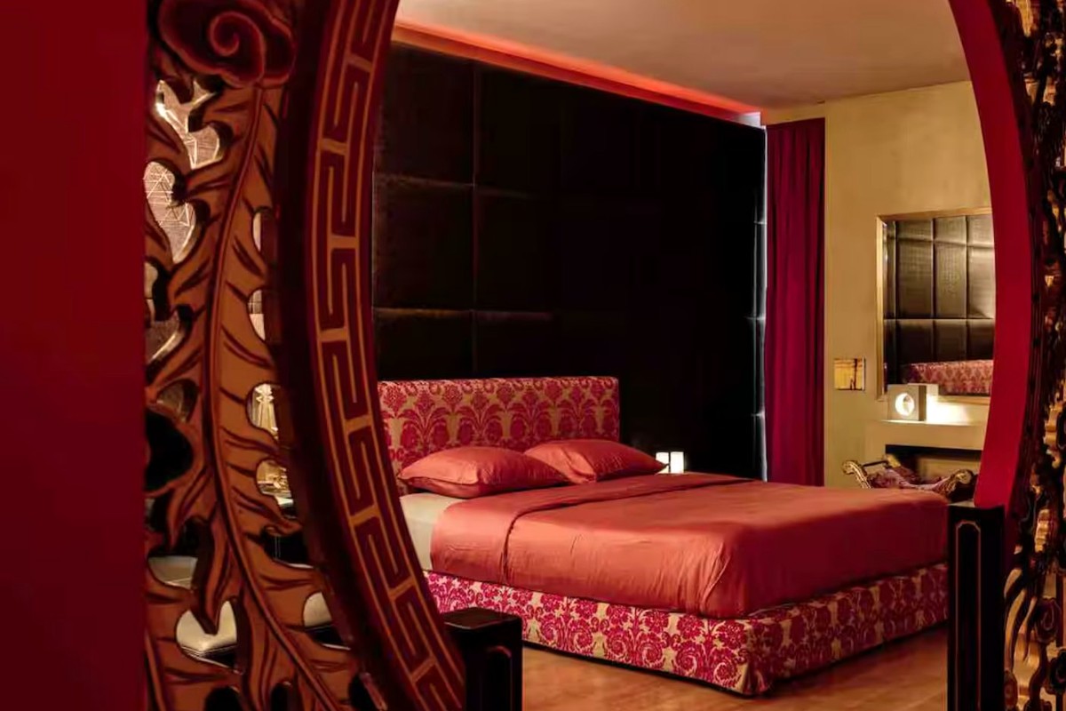 Shanghai Suite