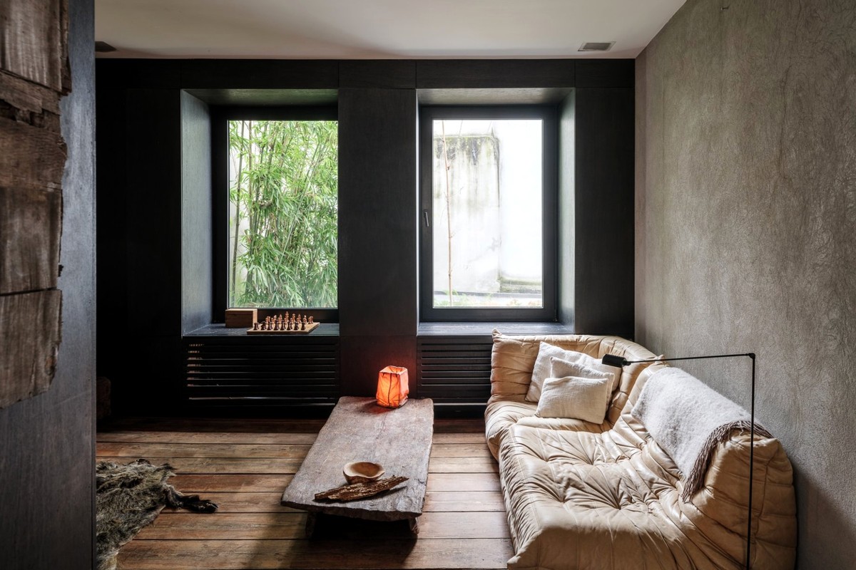 Wabi Guesthouse — sofa